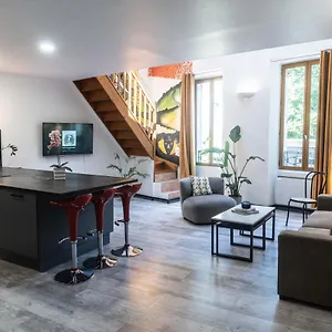 Duplex Street-art Centre-ville Netflix By Rentabao Apartment Avignon