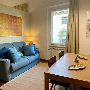 Novella's Loft Near Santa Maria Novella Station Apartment Florence